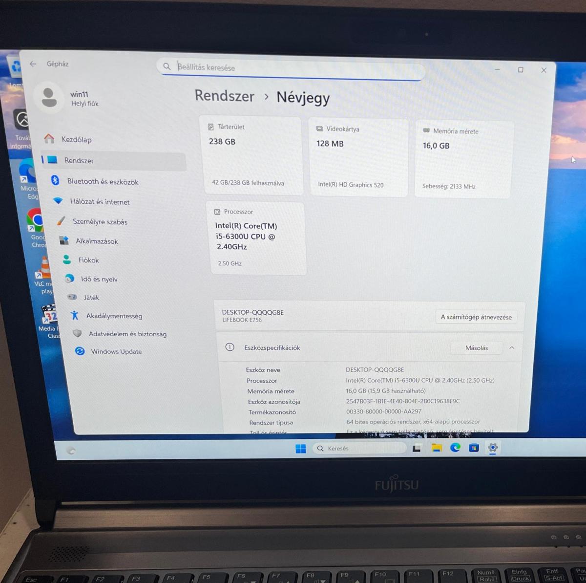 Fujitsu Lifebook E756